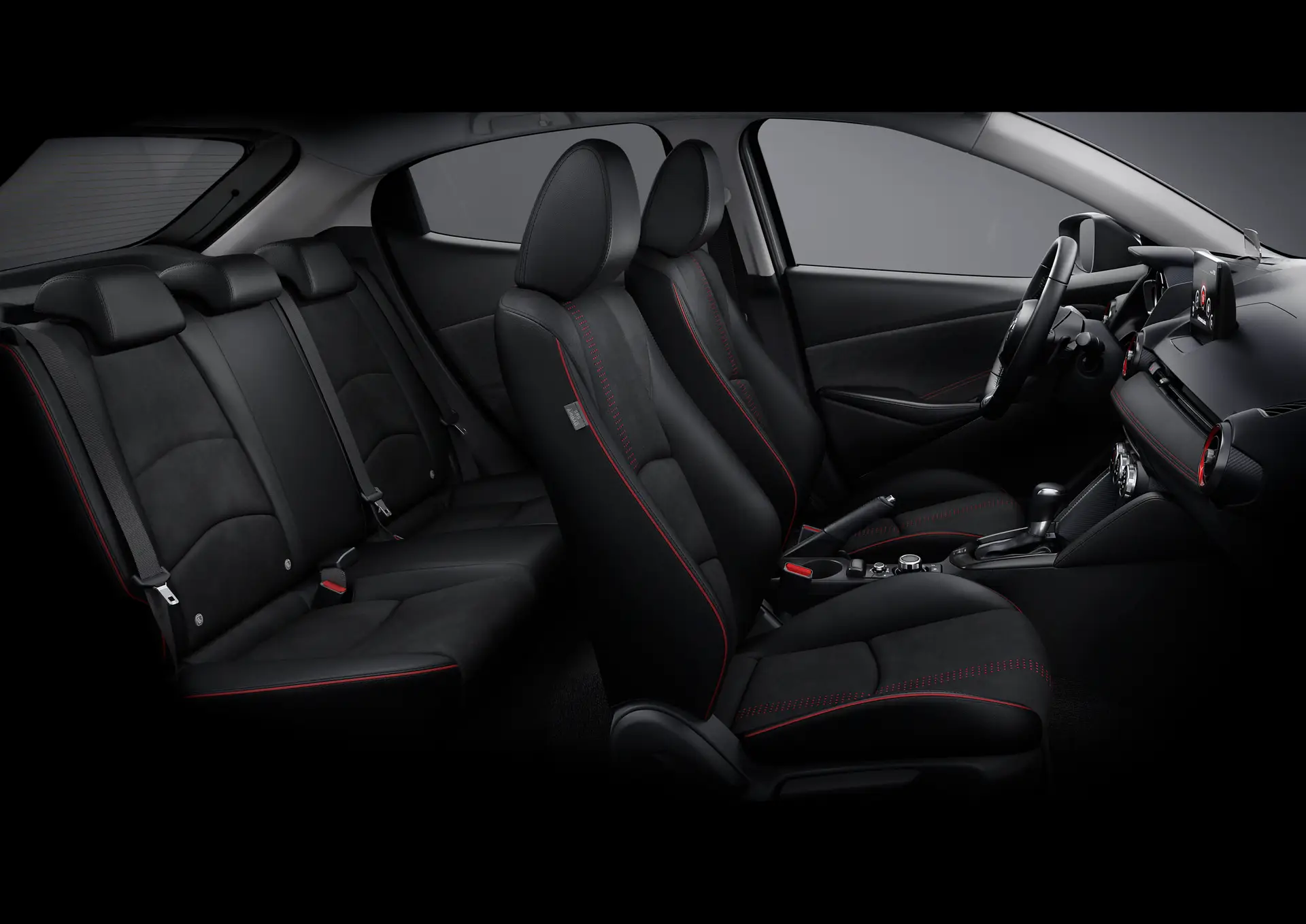 RS71786_DNFTLA4_Mazda2_Sport_2023_versiones_Grand_Touring_LX_Retocadas_Interior_004