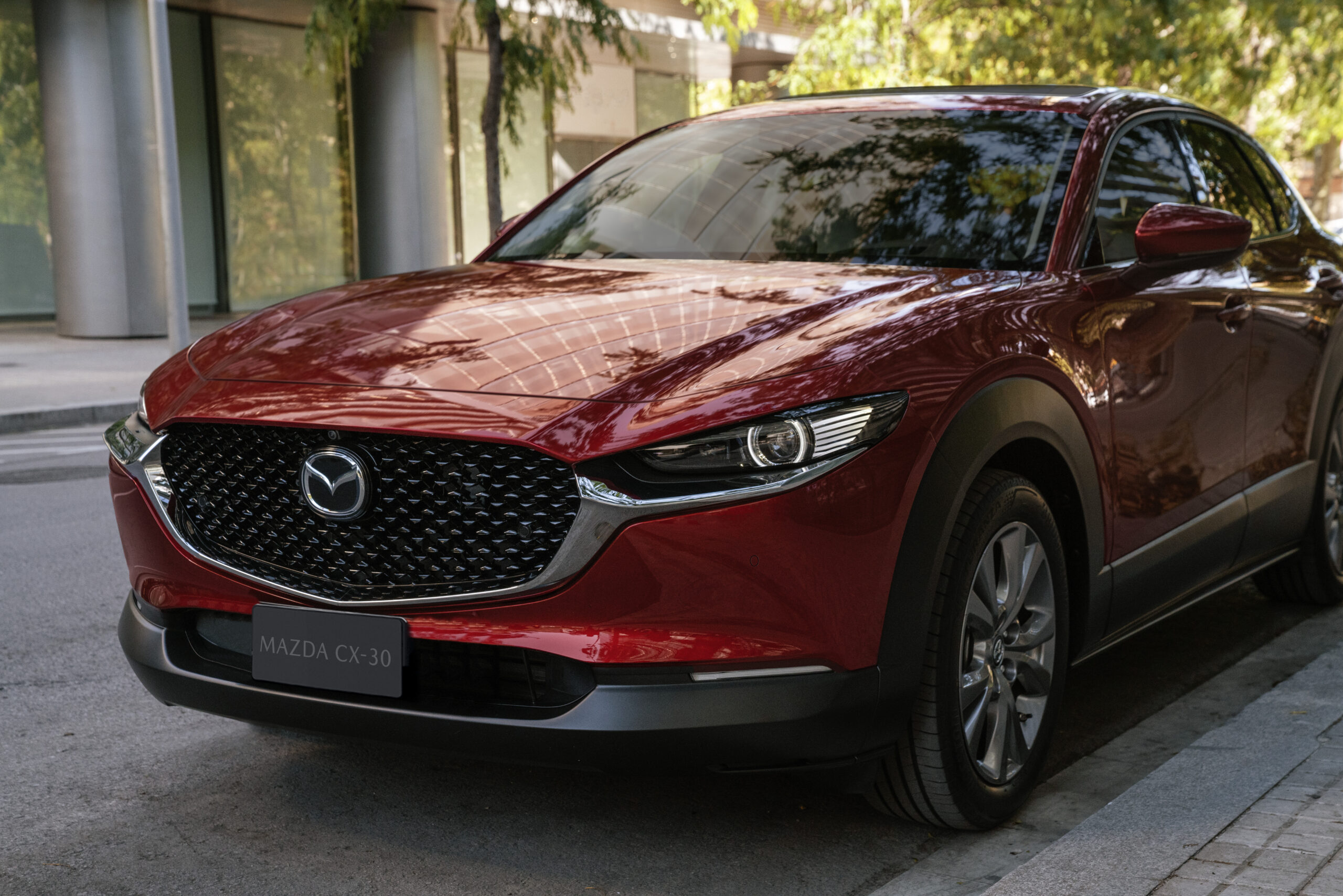 RS56498_Mazda_CX-30_2022_Versiones_Grand_Touring_LX_Hibrido_Retocadas_Exterior_03