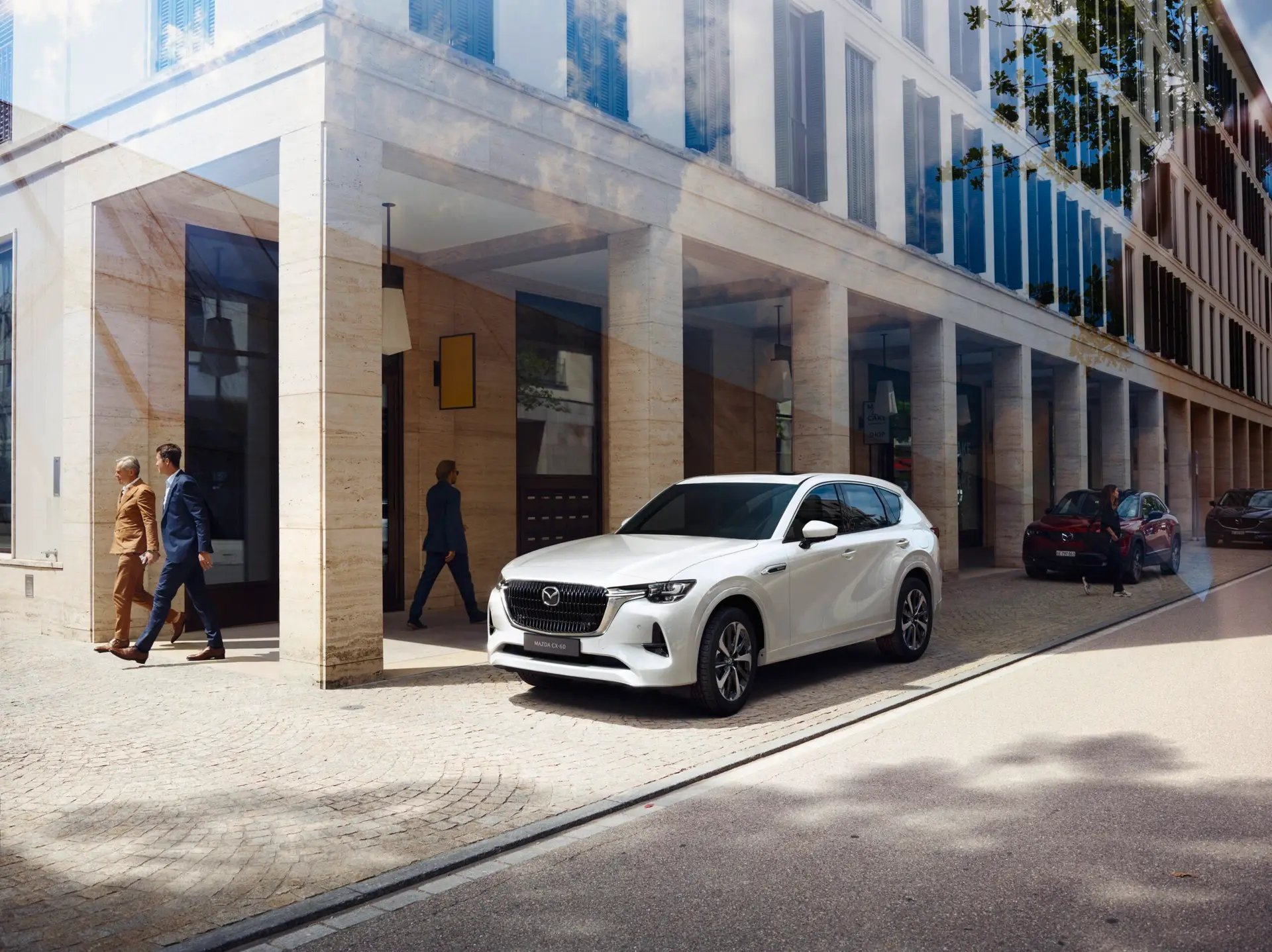 RS63898_KHL1_KST8LA2_Mazda_CX-60_2023_versiones_Grand_Touring_LX_Blanco_Rhodium_Retocadas_Exterior_016