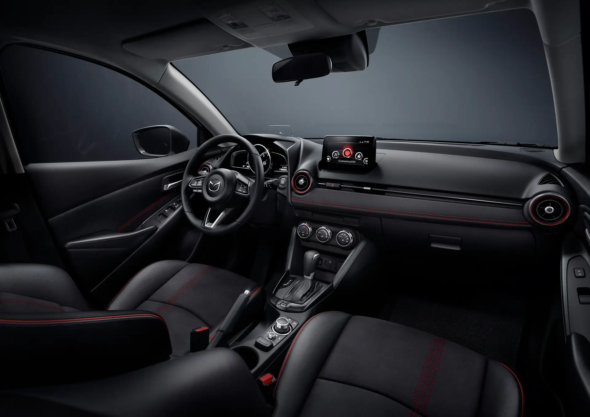 RS67335_DNFRLAB_Mazda2_Sedan_2023_versiones_Grand_Touring_LX_Retocadas_Interior_002