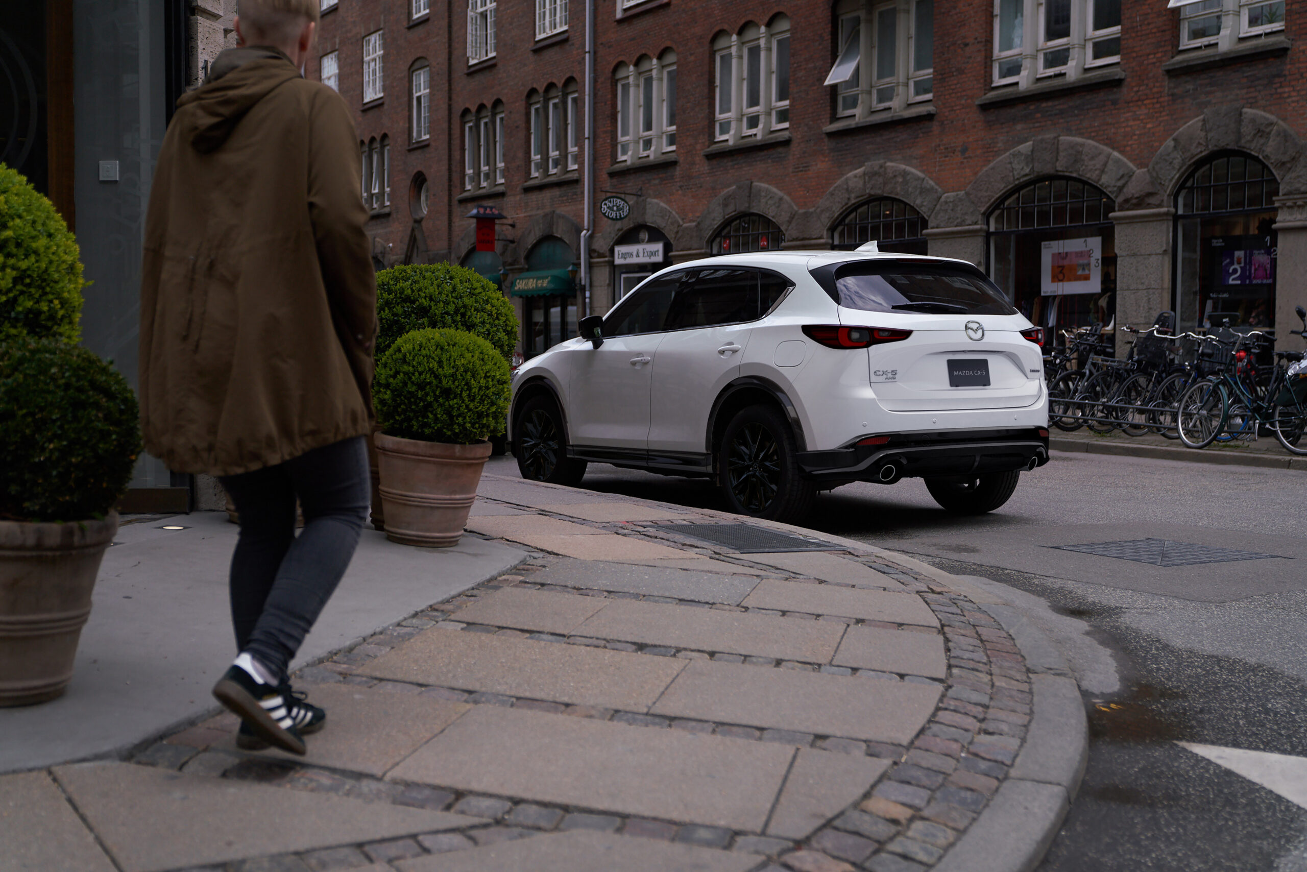 RS71750_KGTNLAE_Mazda_CX-5_2024_versiones_Grand_Touring_Carbon_Edition_Retocadas_Exterior_006