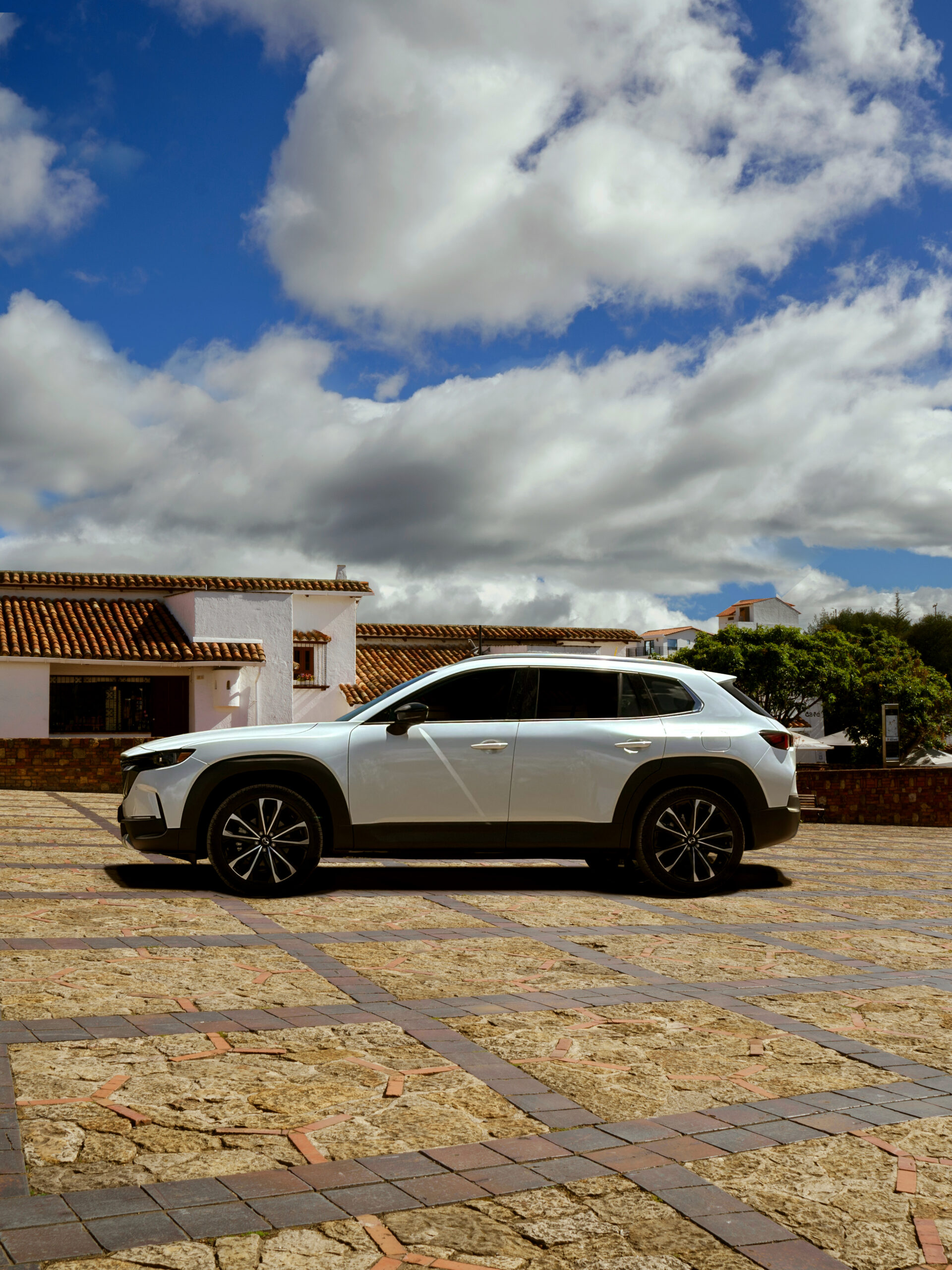 RS74448_VG06LAA_Mazda_CX-50_2024_Versiones_Grand_Touring_Signature_2.5L_Turbo_Exterior_020