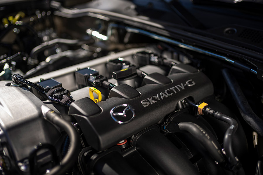 carrusel_mx-5_900x600_0000s_0002_motor